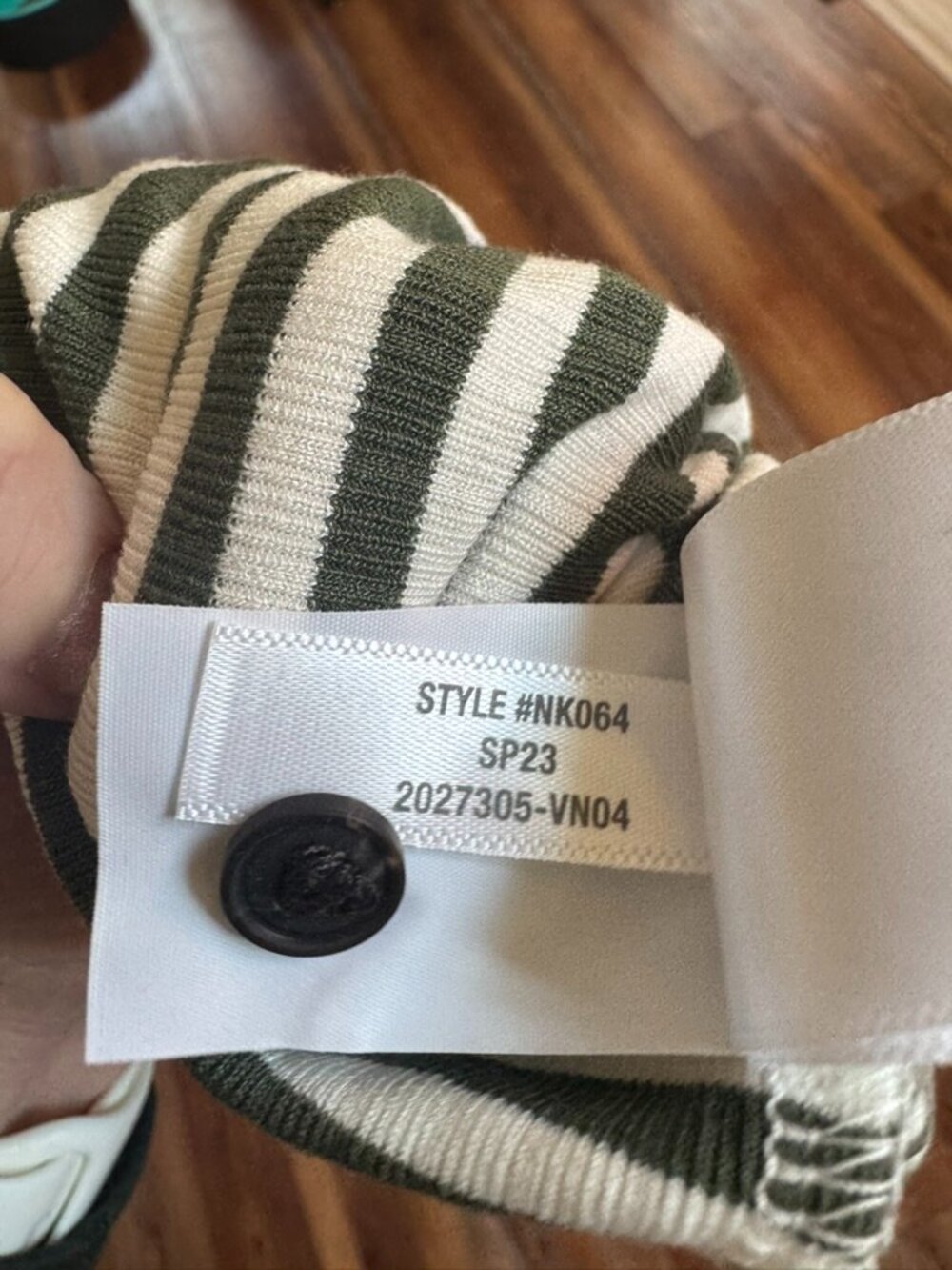 Madewell Button-Front V-Neck Tee Striped Olive Cream Ribbed Size S - Picture 13 of 13